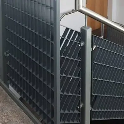 Passageway steel grating stair railings